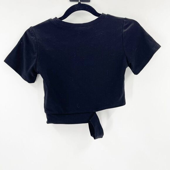 Shein Womens Crop Top Size M Black Cut Out Hem Crew Neck Short Sleeve - Picture 3 of 5